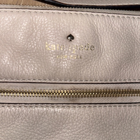 Kate Spade Cross Body Purse in Beige - Picture 3 of 11